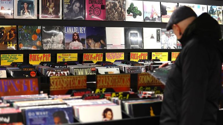 Vinyl Records Impact UK Inflation with Swift Influence
