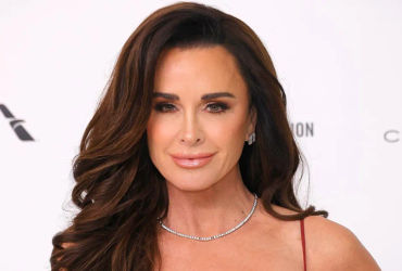 Kyle Richards's Decision on 'RHOBH' Season 14 Hanging by a Thread
