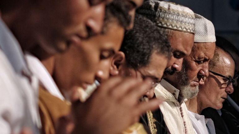 Understanding Ramadan: Etiquette Tips for Non-Muslims