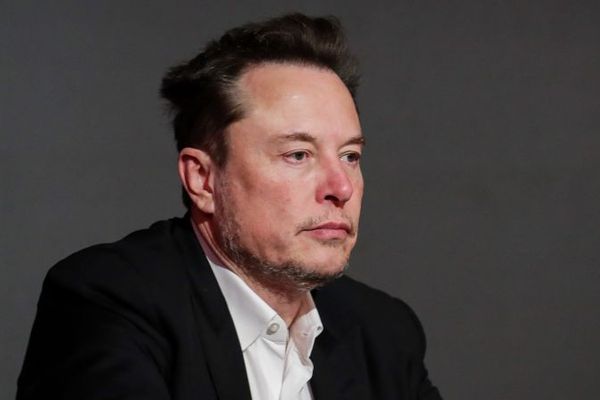 Analyzing Elon Musk's Unconventional Approach to Philanthropy