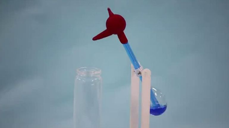 Reviving the 'Drinking Bird' for Clean Energy: A Potential Solution for Gadget Power