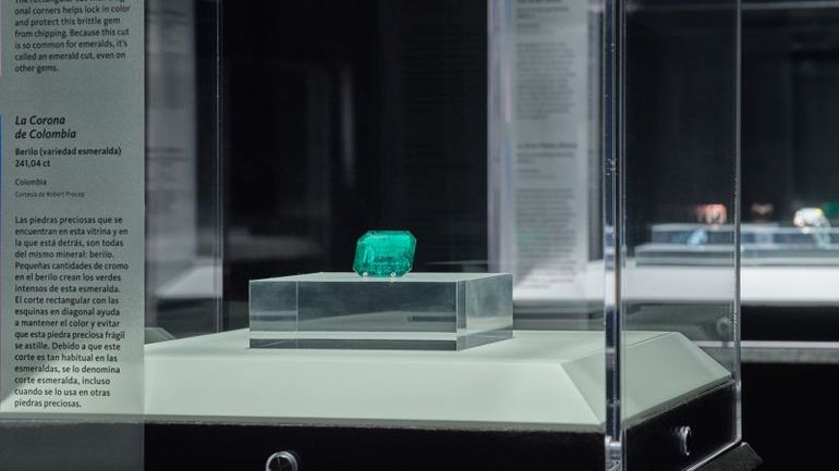 Exquisite Showcase of Rare and Magnificent Gemstones Collide in a Spectacular Exhibition