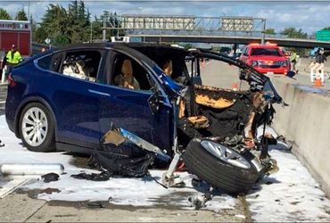Apple engineer's family sues Tesla over fatal crash involving Autopilot