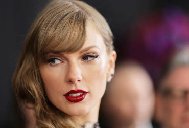 Secret Message Unveiled in Taylor Swift Mural Found in Chicago