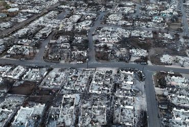 Challenges and Bravery Amid Maui's Devastating Wildfires