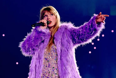 Taylor Swift Criticized for Yearning to Escape Racism in 1830s