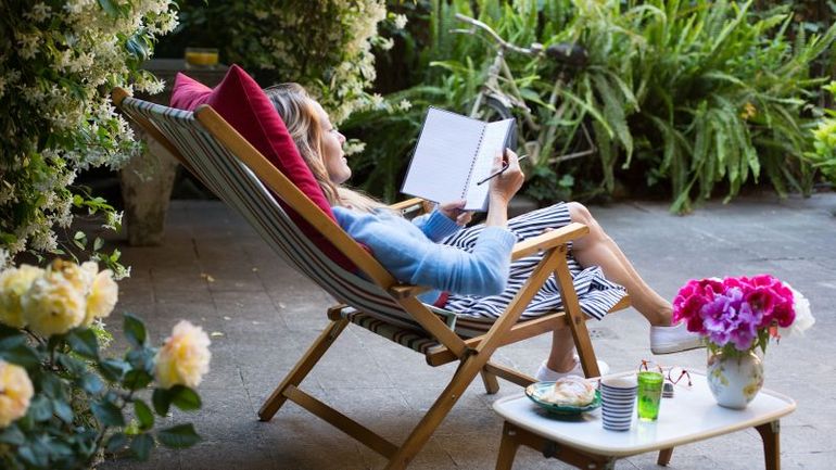 Exploring the Harmony Between Gardens and Poetry