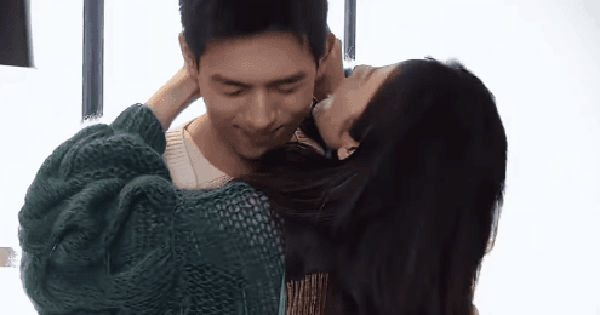 Bí Mật Đằng Sau Sự Lôi Cuốn Của Phim Ngôn Tình Đình Đám