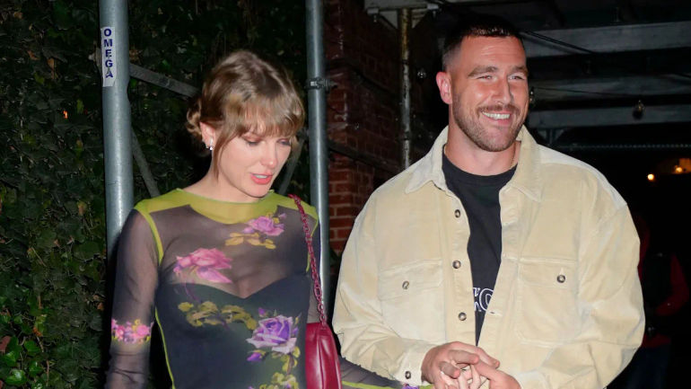 Taylor Swift and Travis Kelce Spotted Sitting Together at a Booth in Los Angeles