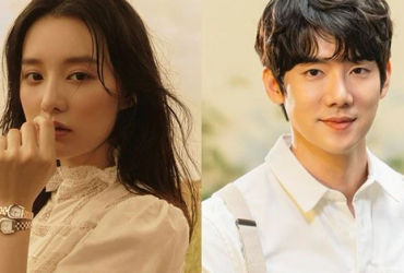 Cuộc Tình Bí Mật của Kim Ji Won và Nam Thần Hospital Playlist: Huyền Thoại 10 Năm