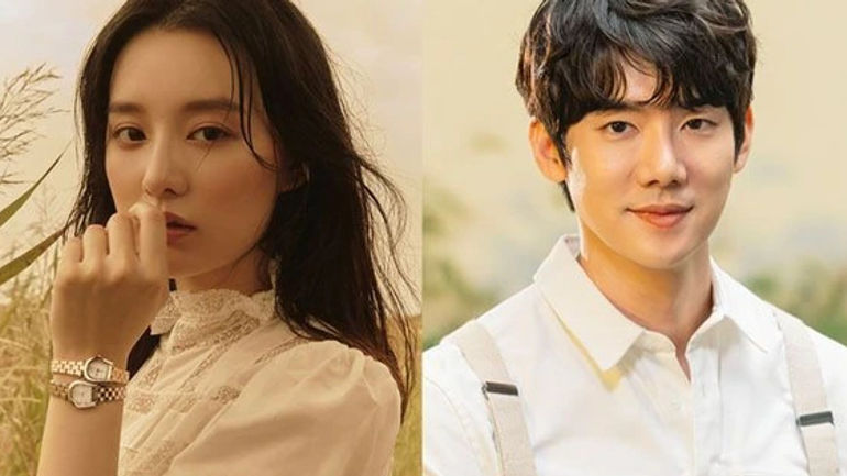 Cuộc Tình Bí Mật của Kim Ji Won và Nam Thần Hospital Playlist: Huyền Thoại 10 Năm