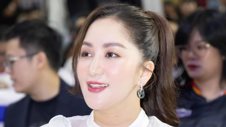 Bí ẩn về người mượn 80 triệu và nhạc sĩ không trả bài hát cho Khánh Thi