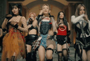 Sáng Tạo và Độc Đáo: Chinh Phục Top Trending YouTube trong 17 Giờ của Nhóm Nhạc LUNAS