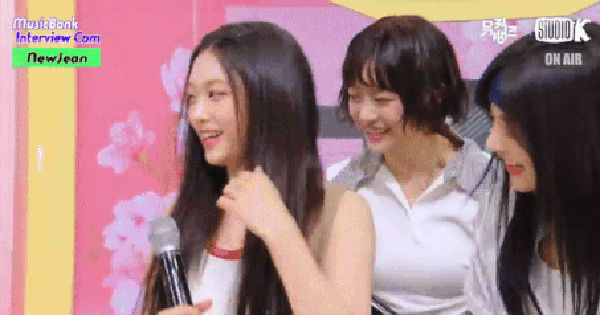 Cuộc Chiến và Tương Tác Hấp Dẫn Giữa NewJeans và LE SSERAFIM trong Thế Giới Kpop