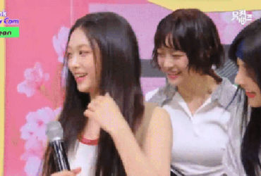 Cuộc Chiến và Tương Tác Hấp Dẫn Giữa NewJeans và LE SSERAFIM trong Thế Giới Kpop