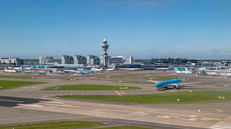 Tragic Incident at Amsterdam's Schiphol Airport: Fatal Accident Involving Airplane Engine