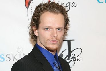 Actor Nick Pasqual arrested for attempted murder following stabbing incident with estranged partner