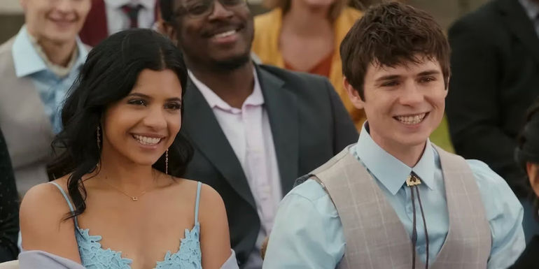 Nikki Rodriguez as Jackie and Ashby Gentry as Alex sitting next to each other in My Life with the Walter Boys finale