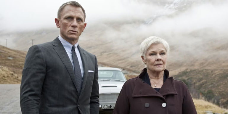Daniel Craig's James Bond and Judi Dench's M in the countryside in Skyfall