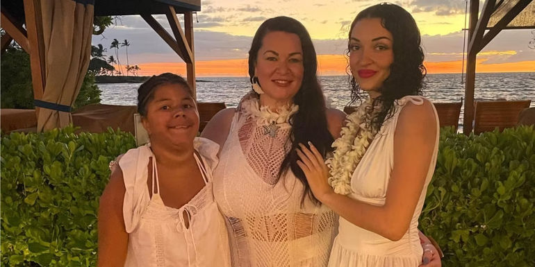 90 Day Fiancé’s Molly Hopkins with daughters Kensley and Olivia