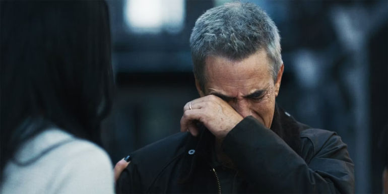 Detective Bailey pretending to cry in Scream 6