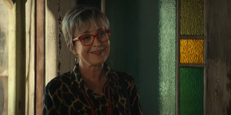 Janine smiling in Ghostbusters: Afterlife