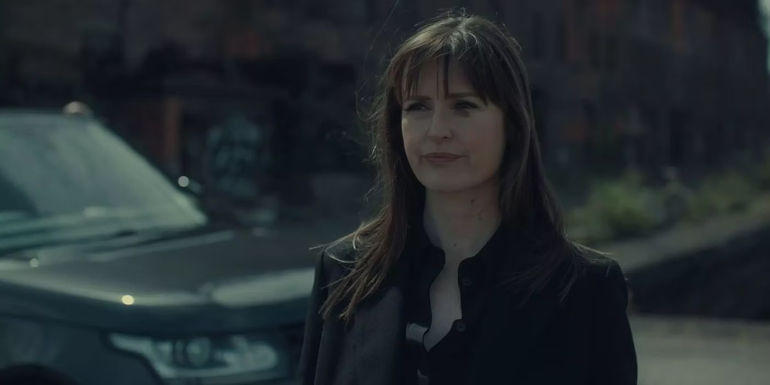 Amanda looking concerned in Kin Season 2.