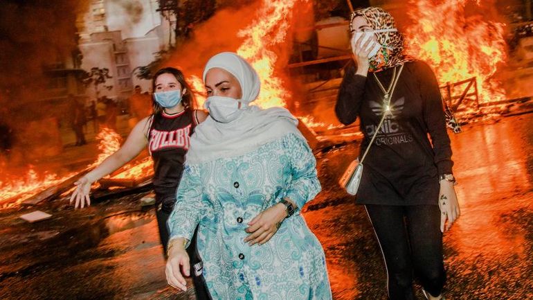 Capturing Lebanon's Transformation through Explosions and Elegance