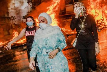 Capturing Lebanon's Transformation through Explosions and Elegance