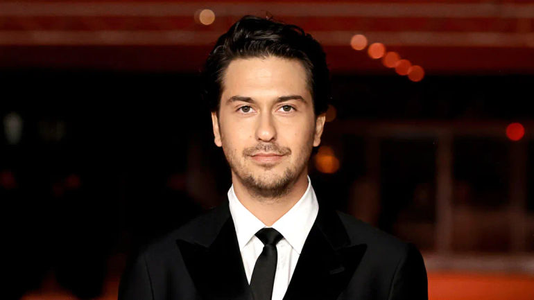 The Evolution of Relationships: A Journey of Heartbreak and Healing