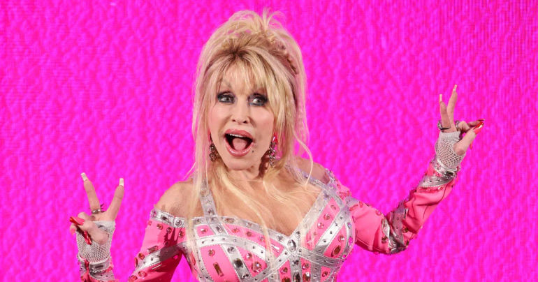 Dolly Parton's Extraordinary Rockstar Album Deluxe Edition