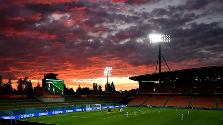 Ngỡ ngàng với SVĐ tuyệt đẹp trong trận đấu đội tuyển nữ Việt Nam vs ĐT Bồ Đào Nha