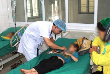 Vụ ngộ độc quả hồng châu: Xảy ra tử vong và 3 trẻ nhập viện – Thông tin mới nhất