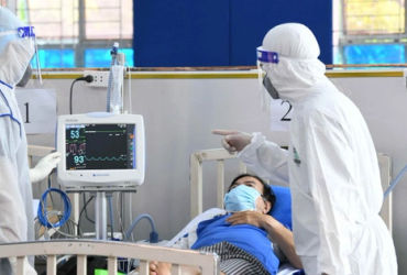 Bộ trưởng BV Chợ Rẫy: Tiết kiệm khổng lồ - Chi phí điều trị Việt Nam chỉ bằng 1/4 so với thế giới