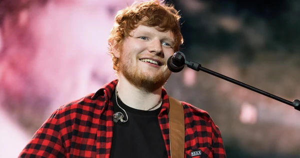 Nam ca sĩ xây lăng mộ tại nhà riêng ở tuổi 32: Câu chuyện khiến bạn không thể bỏ qua