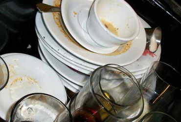 Bí quyết nhỏ khi rửa bát giúp diệt gấp 480000 lần vi khuẩn, nhiều người chưa từng biết đến!