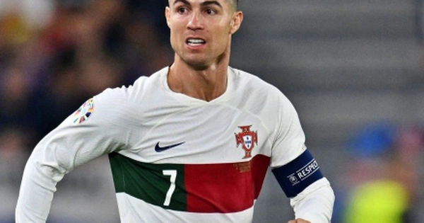 Cr7 bị loại khỏi danh sách The Best 2023: Nguyên nhân gây sốc khiến Ronaldo không thể tin nổi!