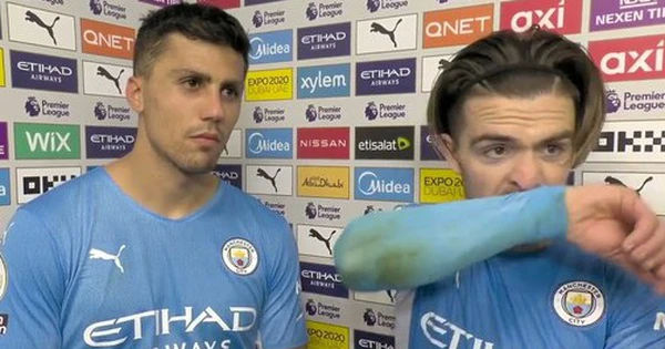 Hai ngôi sao Man City gặp sóng gió vì lý do không thể tin nổi