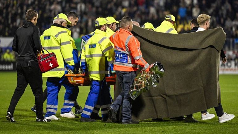 High-stakes Dutch league match halted as player suffers severe concussion in collision