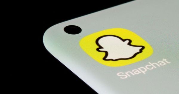 TikTok lo lắng khi Snapchat trỗi dậy - Sẽ vượt mặt để trở thành mạng xã hội hot nhất năm 2023