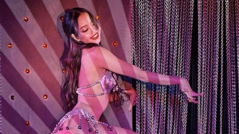 Lisa: Sự thật được tiết lộ - Bí mật đằng sau thành công từng bước