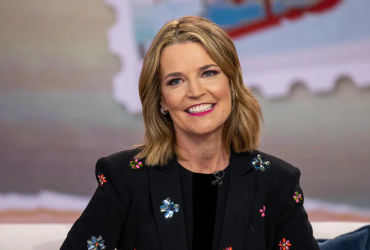 Unveiling the Alluring Fragrance Cherished by Savannah Guthrie - Get ready to be captivated!