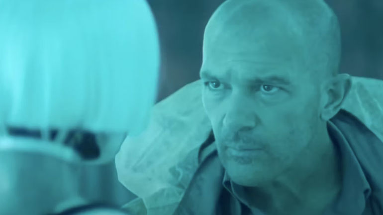 Mind-Blowing Practical Robots Steal the Show in Antonio Banderas' Overlooked Sci-Fi Masterpiece