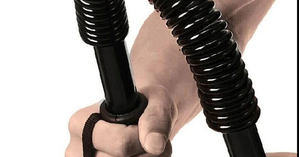 Bé trai đau khổ vì hành động tàn nhẫn, Xem ngay cách chúng ta có thể giúp đỡ