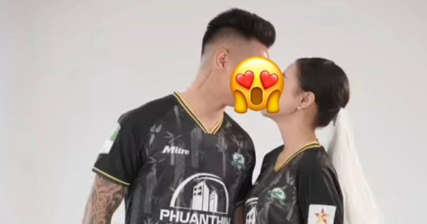 Thủ môn danh tiếng gặp gỡ hotgirl xứ Nghệ, hạ cánh bộ ảnh cưới đẳng cấp dân bóng đá