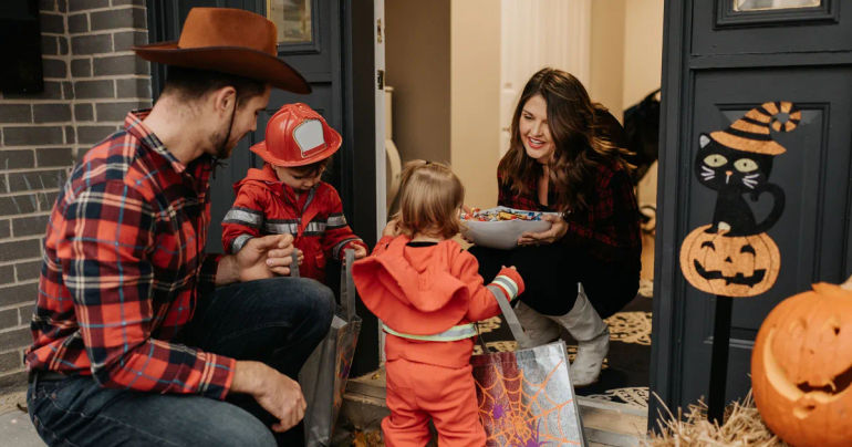 37 Spooky Last-Minute Amazon Halloween Deals with Weekend Delivery