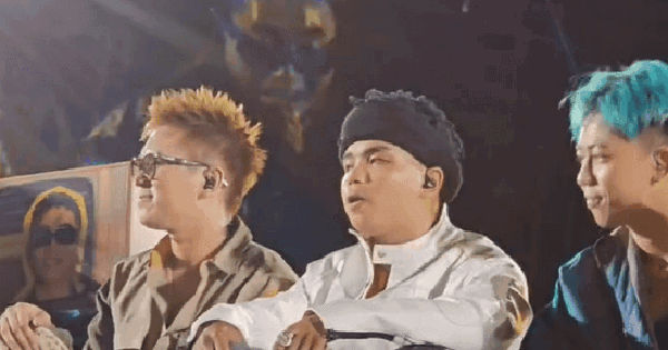 B Ray mang đội Rap Việt lên sân khấu GenFest: từ rap tình yêu gà bông đáng yêu đến tình trạng suy cảm suy sụp!