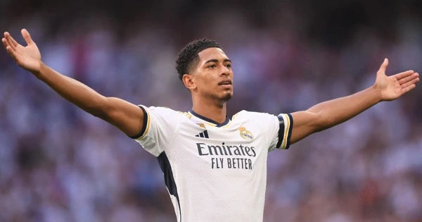 Bellingham nhận giải thưởng cùng Messi và Mbappe