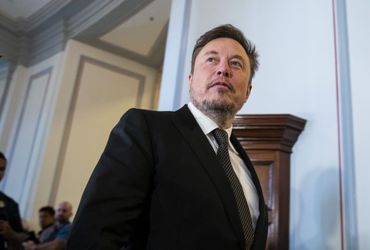 The US government refuses to back down from supporting Elon Musk