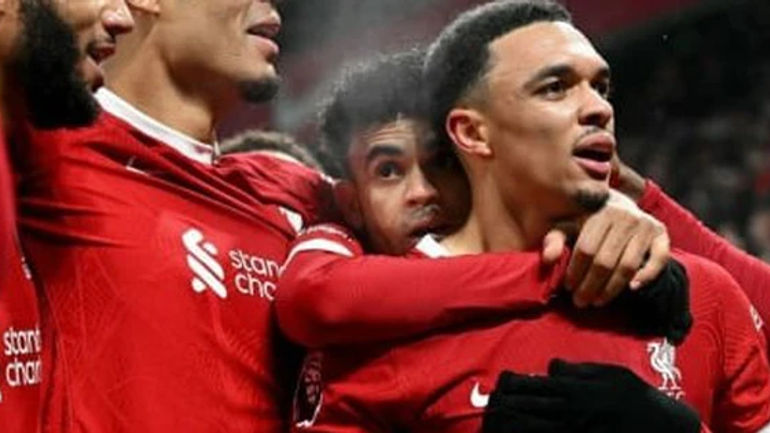 Liverpool giành chiến thắng kịch tính trước Fulham